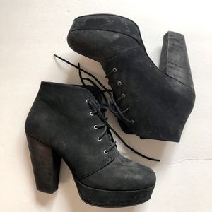 Steve Madden | Black Raspy Lace Up Heeled Bootie